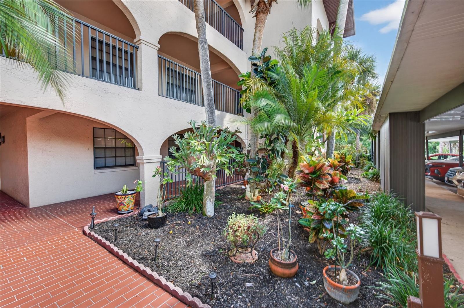 Image 5 of 68 For 23465 Harborview Road 814