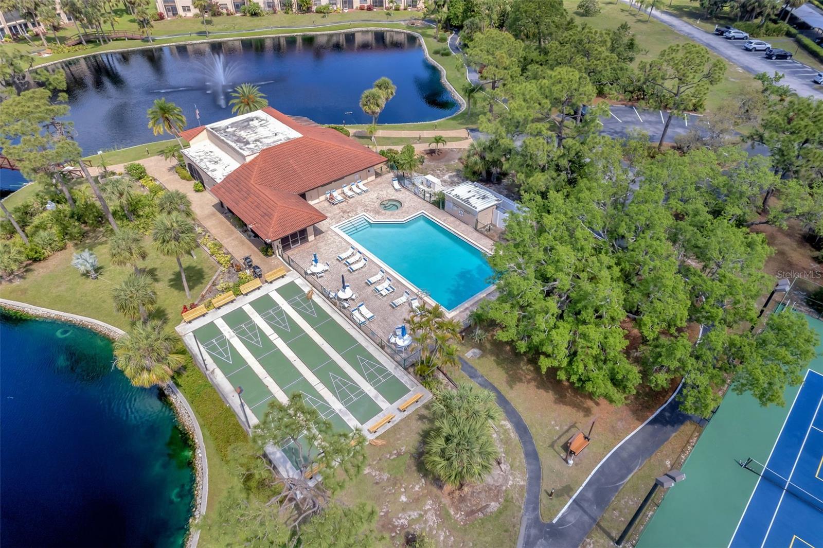 Image 65 of 68 For 23465 Harborview Road 814