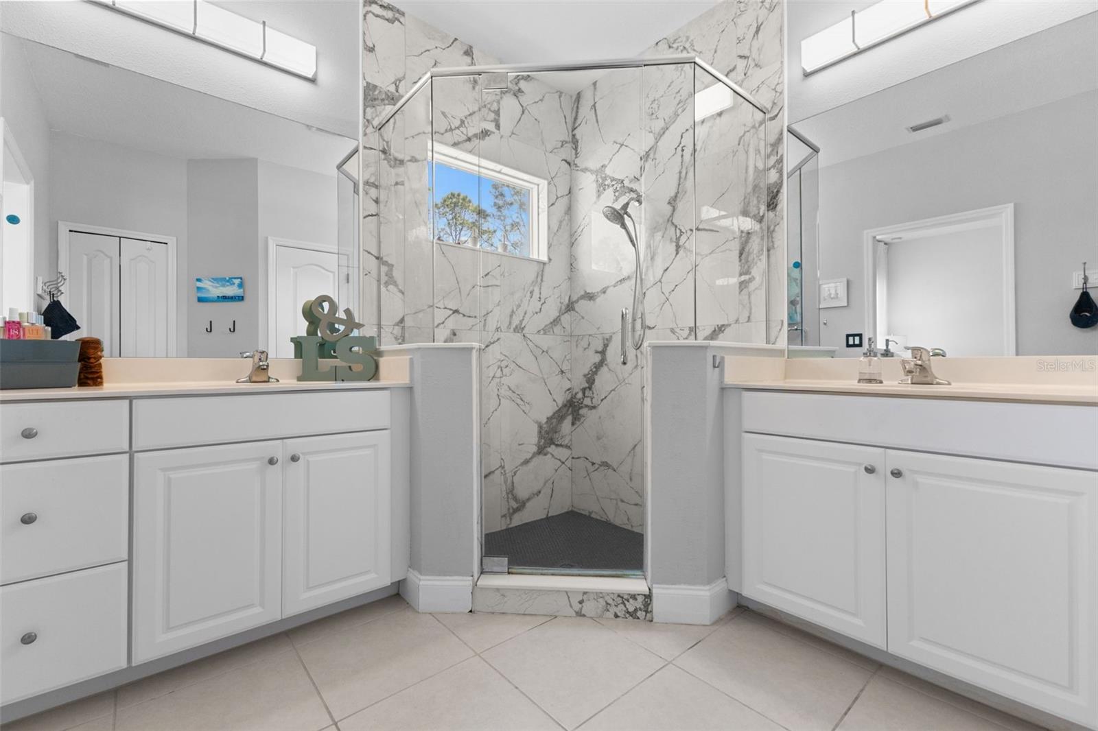 Image 18 of 38 For 1316 Thornbury Drive