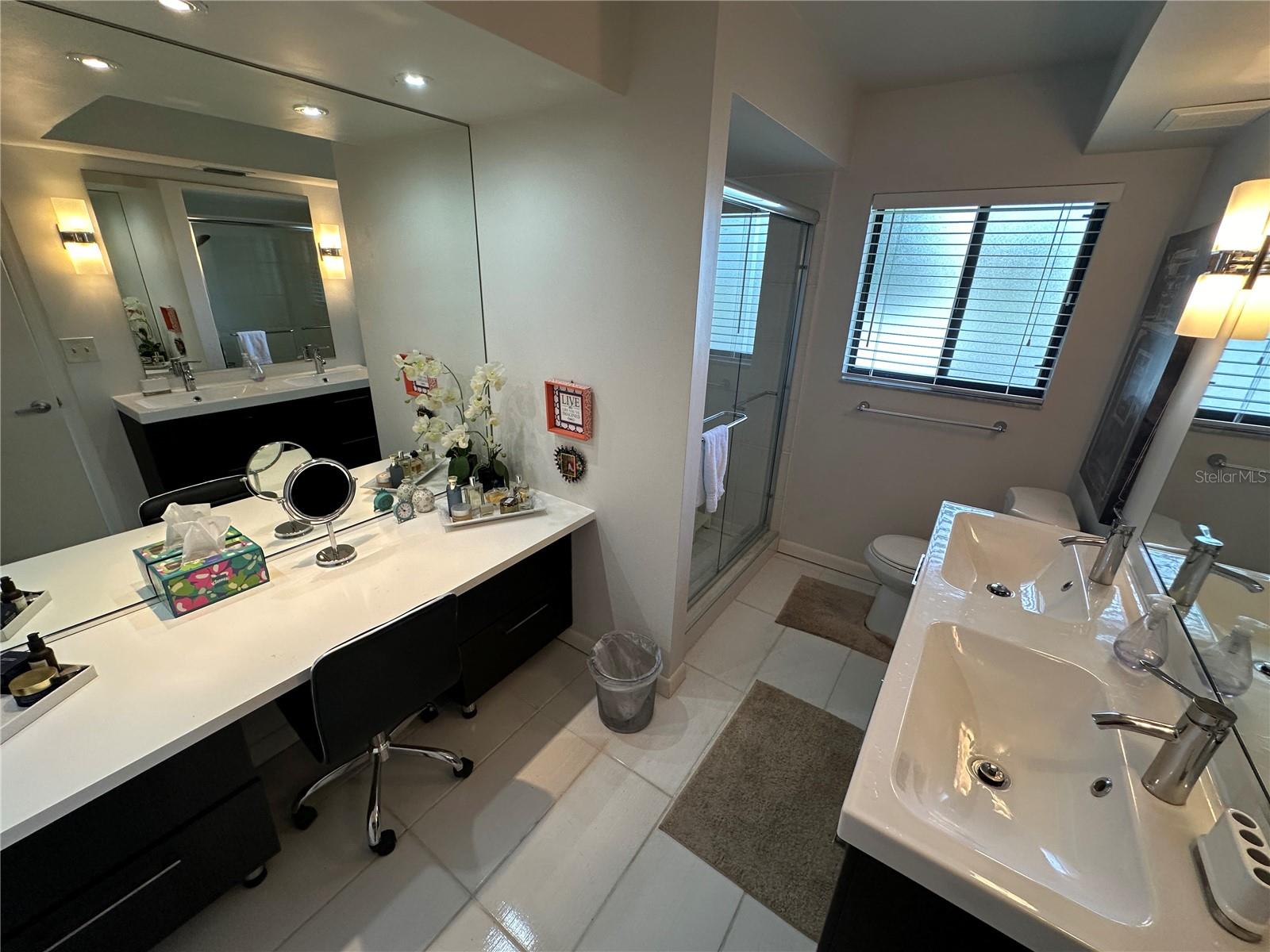 Image 17 of 30 For 3500 El Conquistador Parkway 344