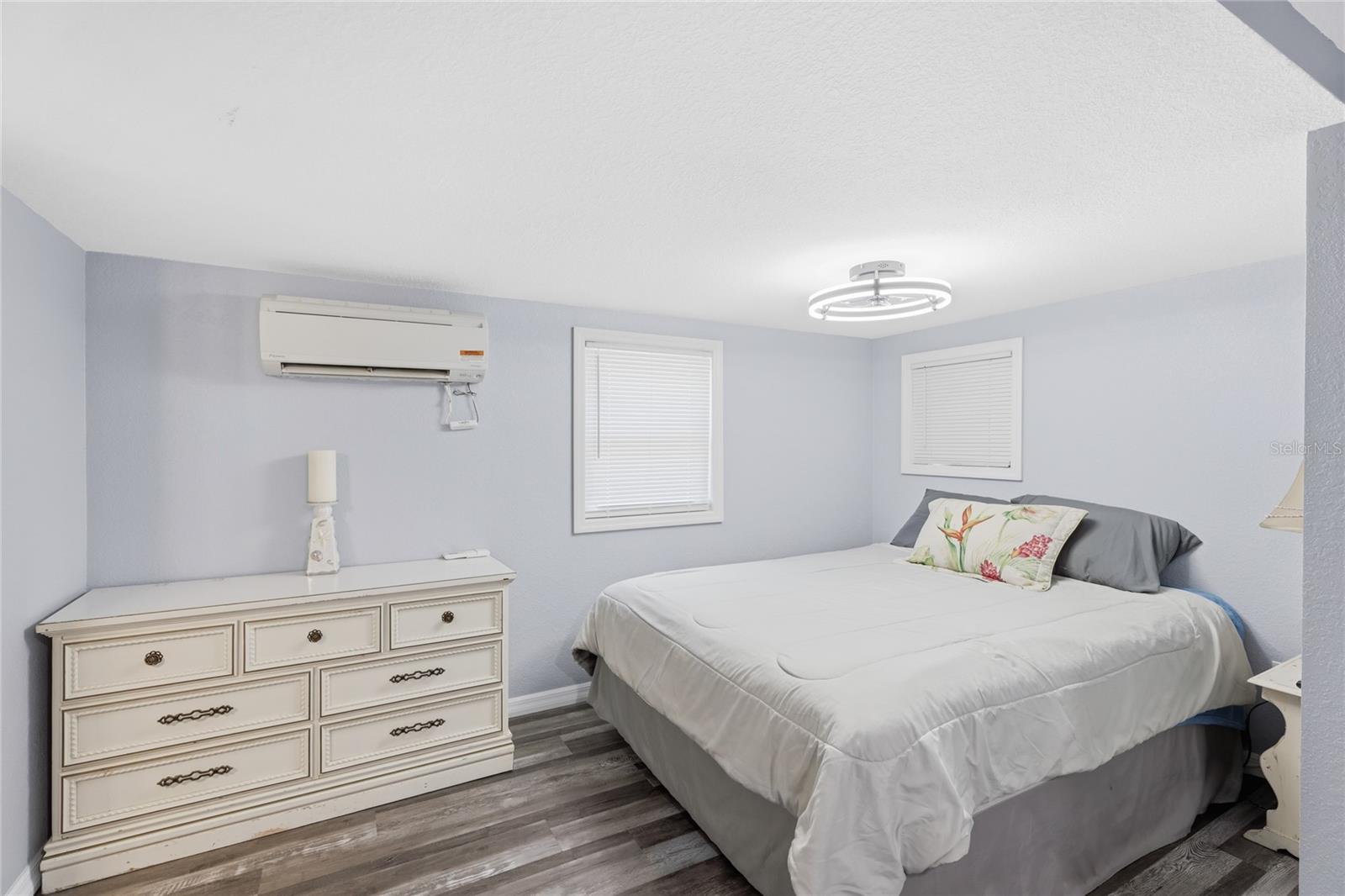 Image 20 of 50 For 2810 14th Street W