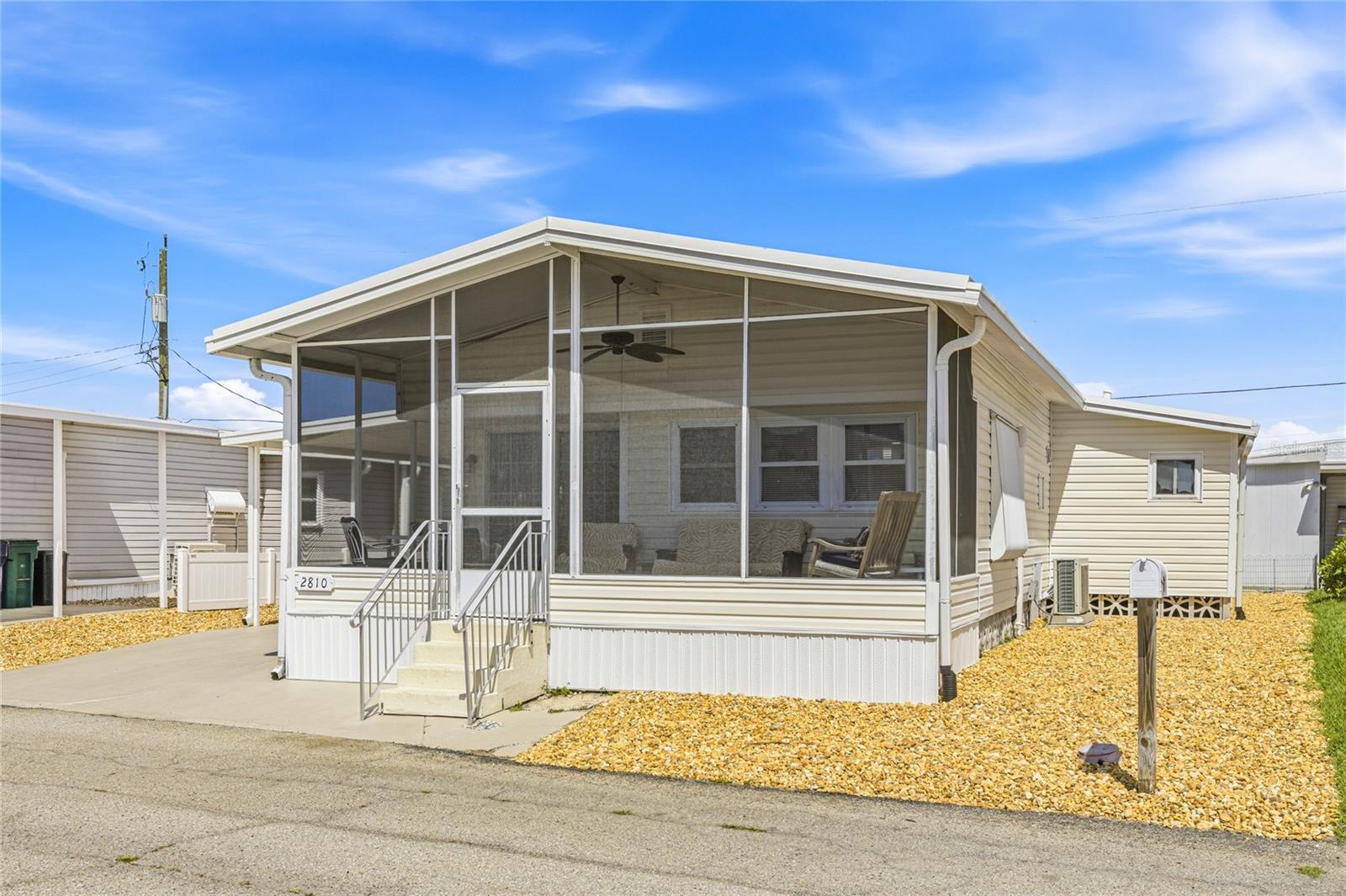 Image 7 of 50 For 2810 14th Street W