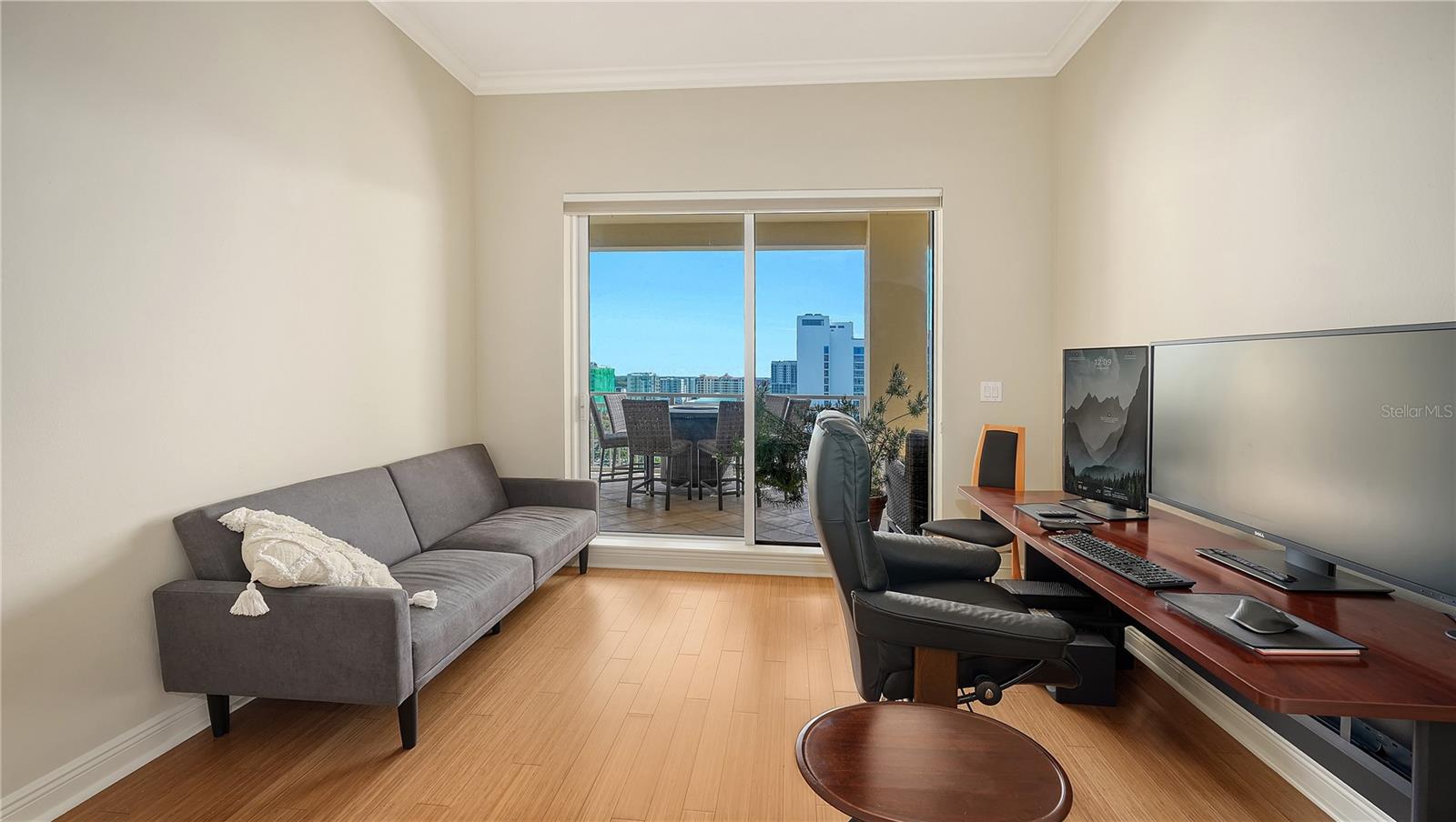 Image 26 of 40 For 35 Watergate Drive 1506