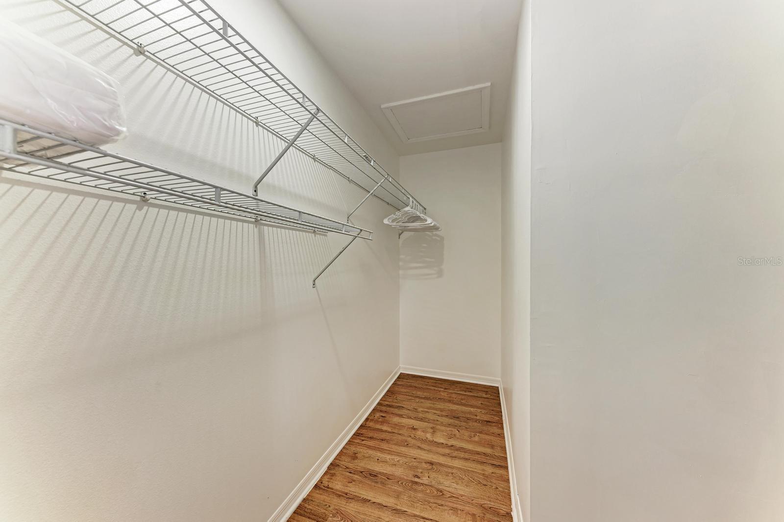 Image 13 of 23 For 3316 Vivienda Boulevard