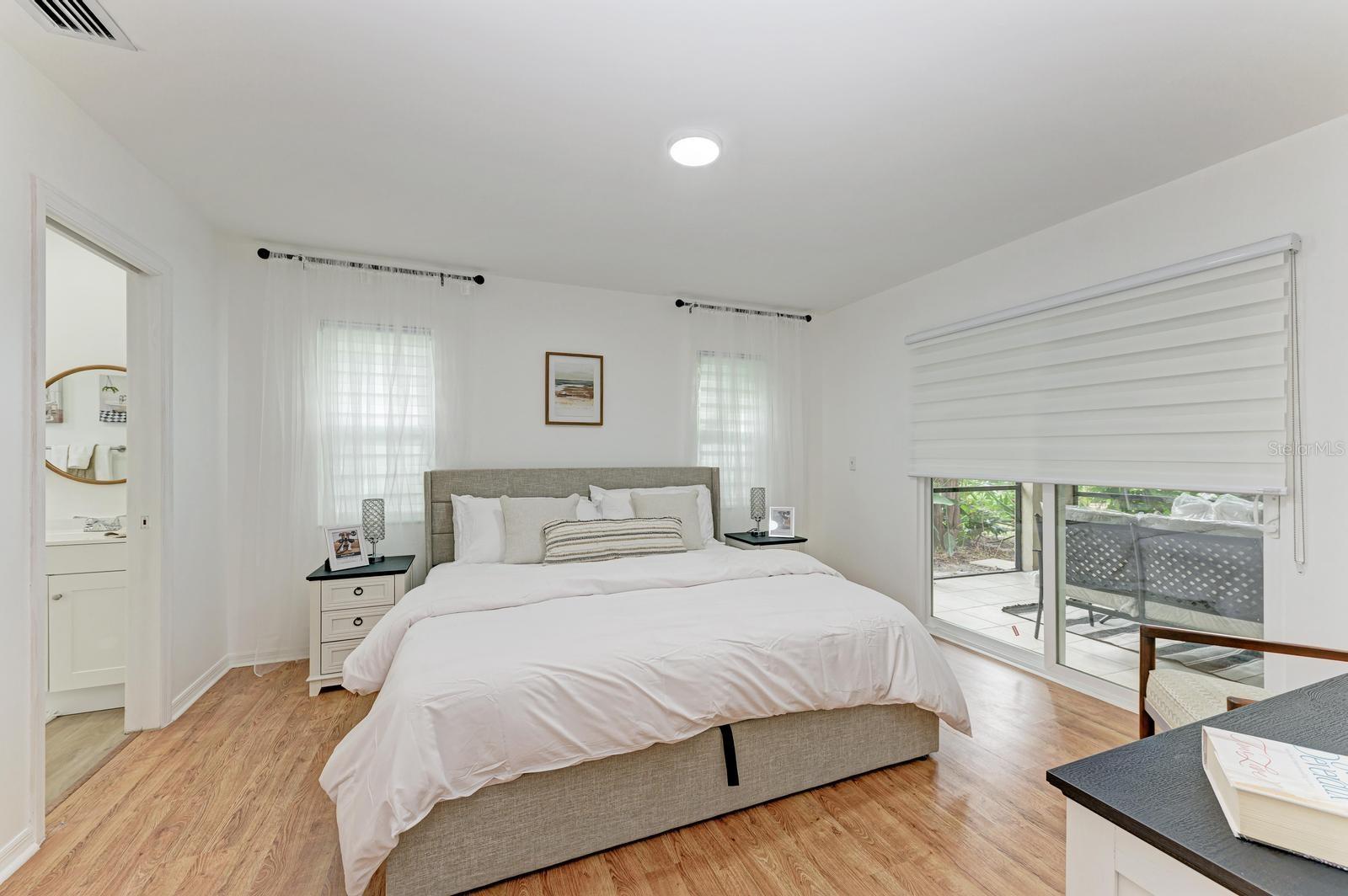 Image 9 of 23 For 3316 Vivienda Boulevard