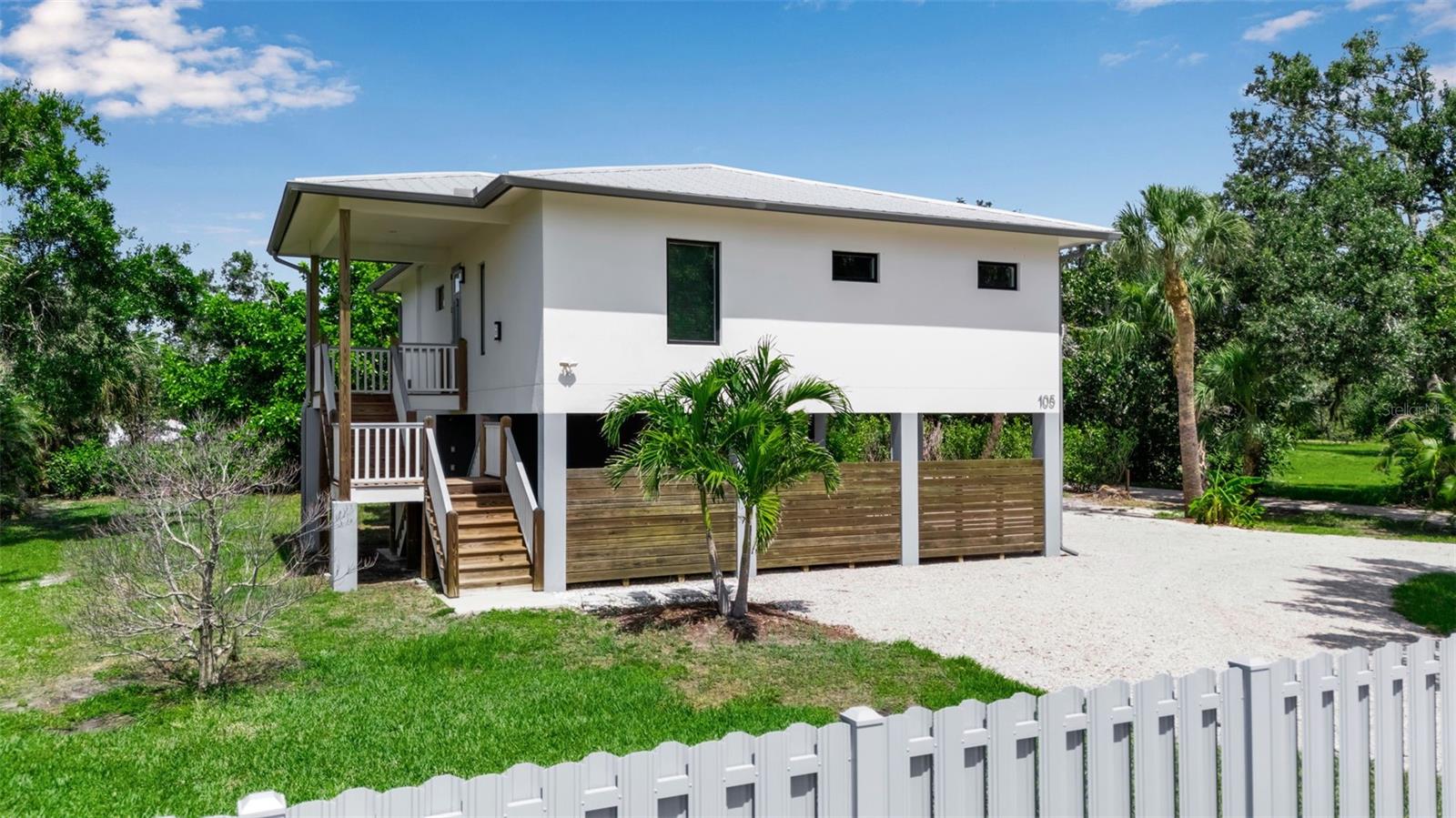 Image 22 of 94 For 105 Shore Road