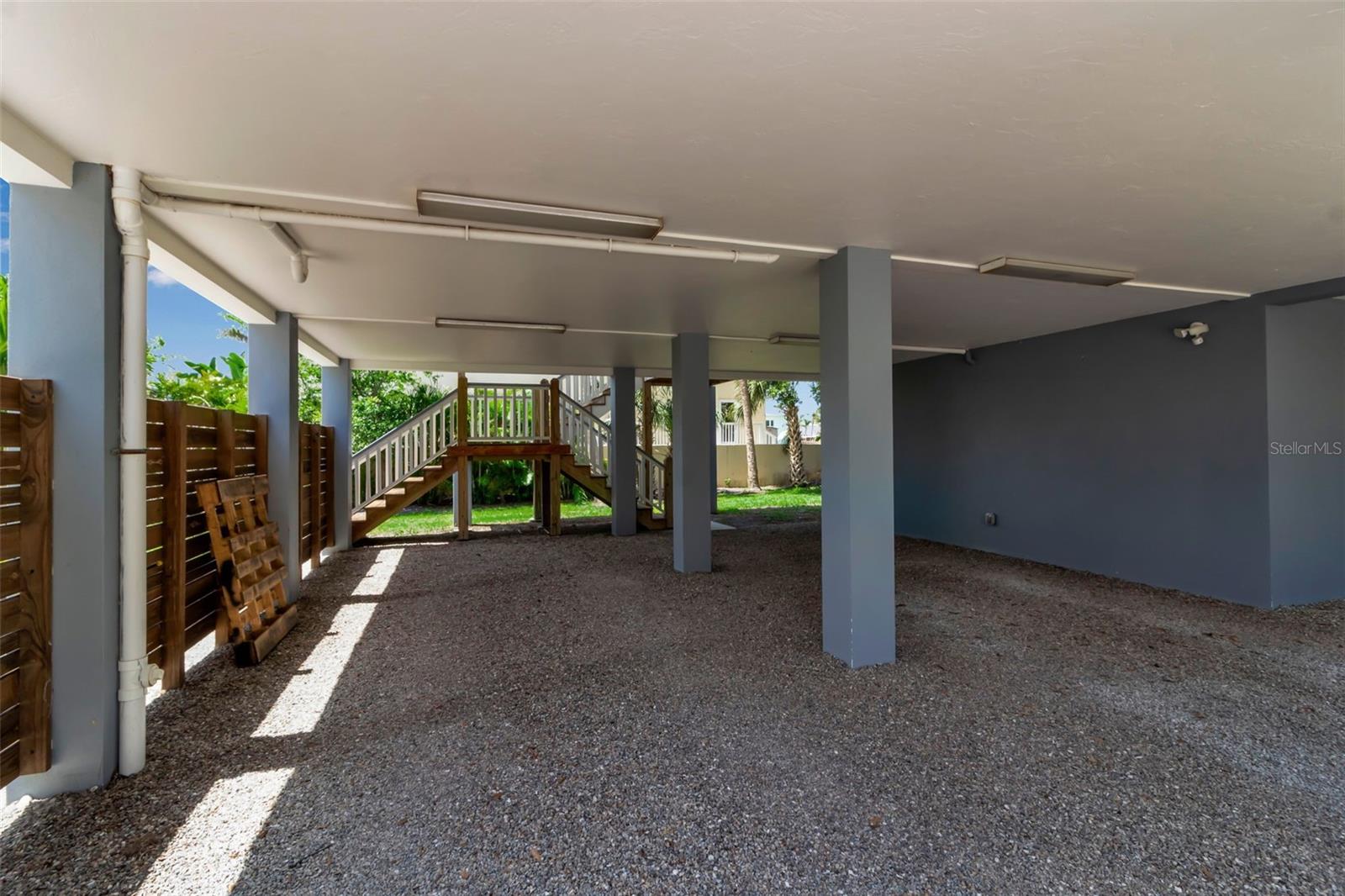 Image 29 of 94 For 105 Shore Road