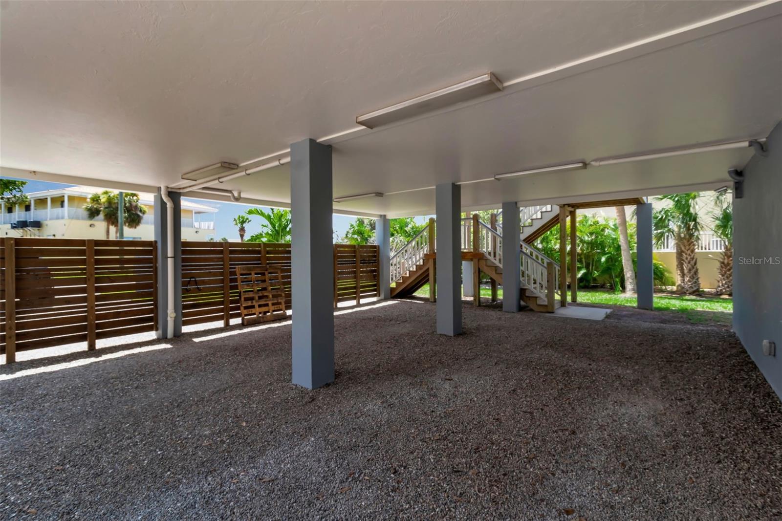 Image 30 of 94 For 105 Shore Road