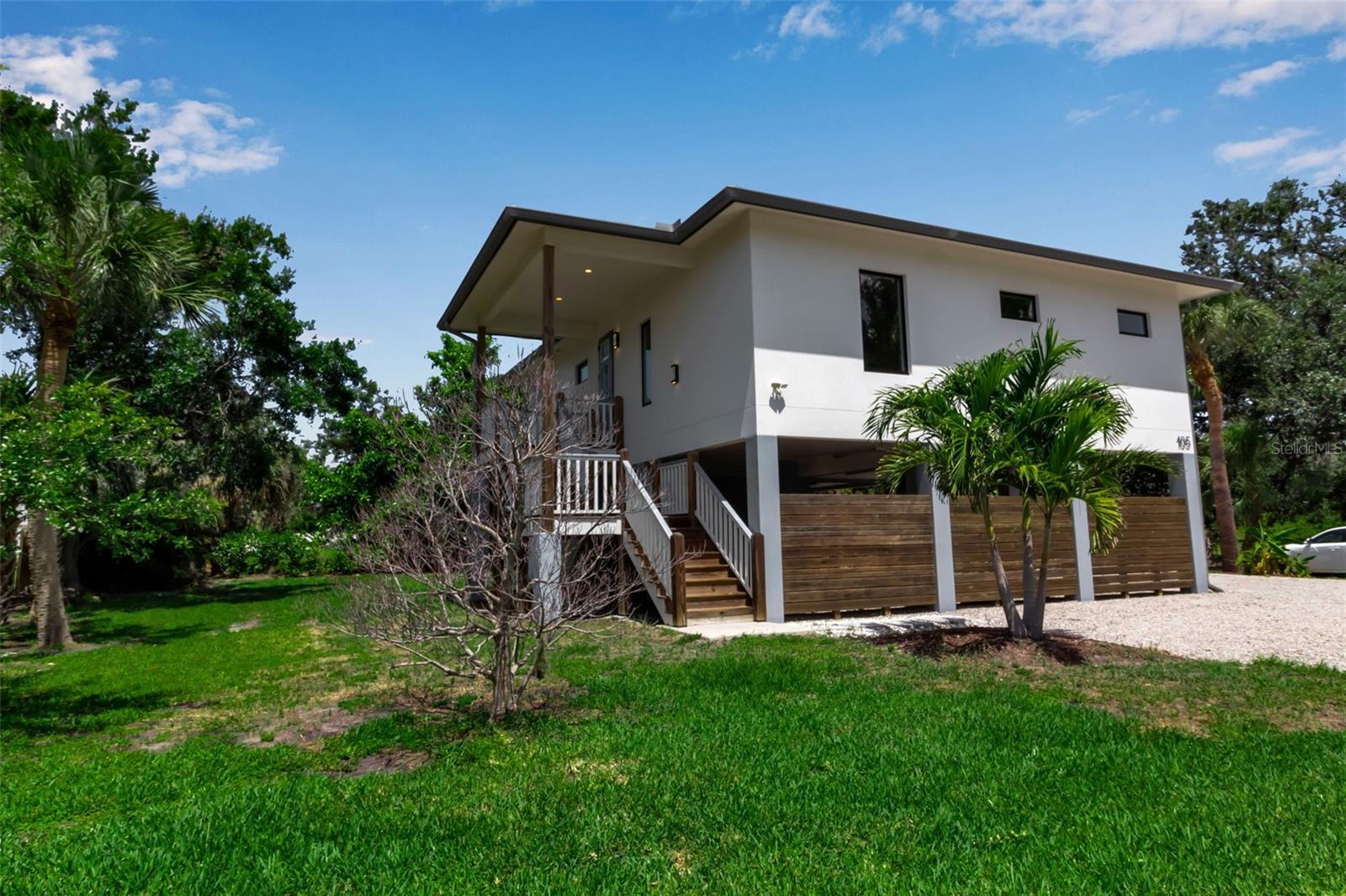 Image 37 of 94 For 105 Shore Road