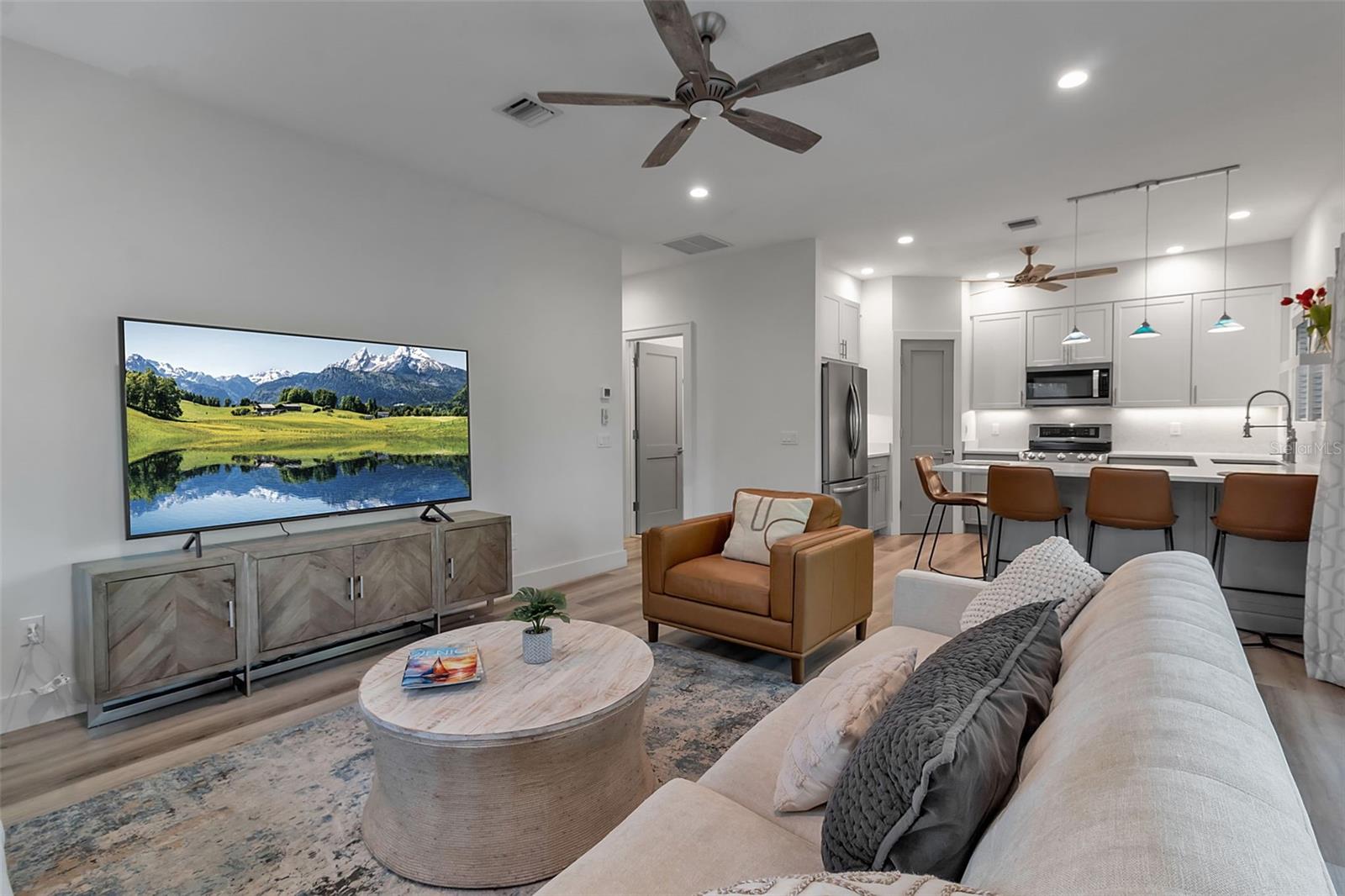 Image 56 of 94 For 105 Shore Road