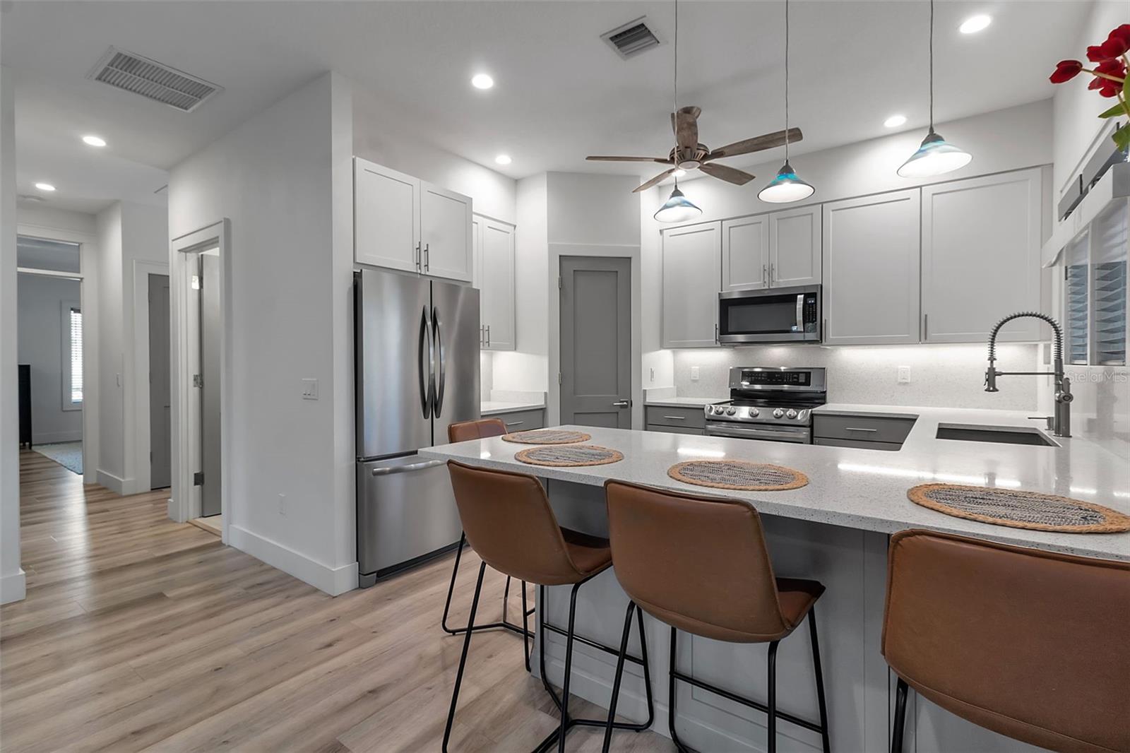 Image 60 of 94 For 105 Shore Road