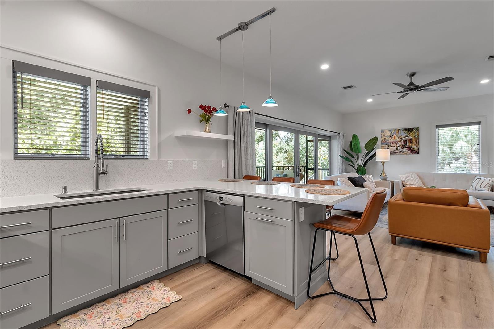 Image 65 of 94 For 105 Shore Road