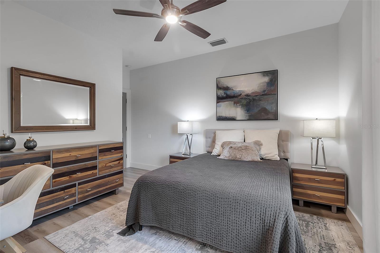 Image 72 of 94 For 105 Shore Road