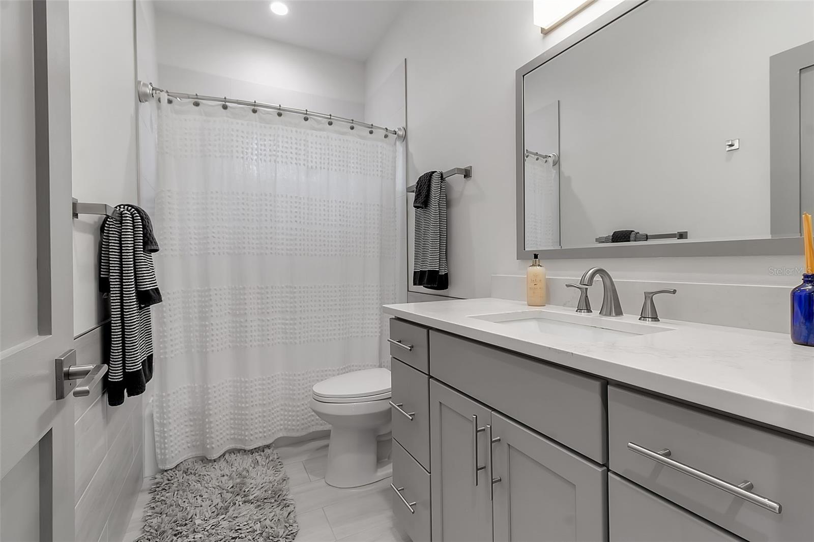 Image 75 of 94 For 105 Shore Road