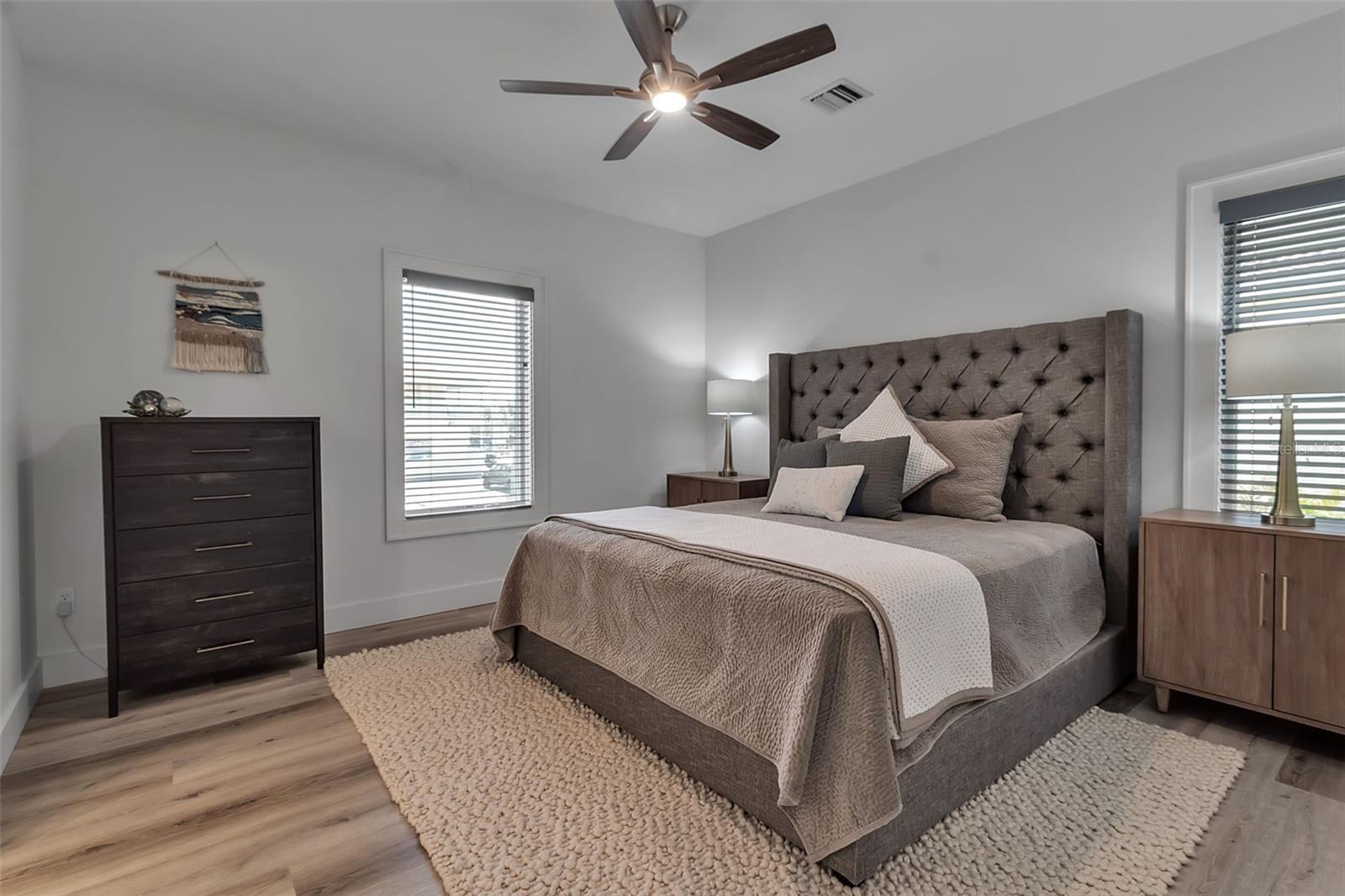 Image 78 of 94 For 105 Shore Road