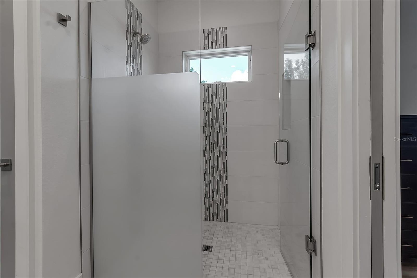 Image 86 of 94 For 105 Shore Road