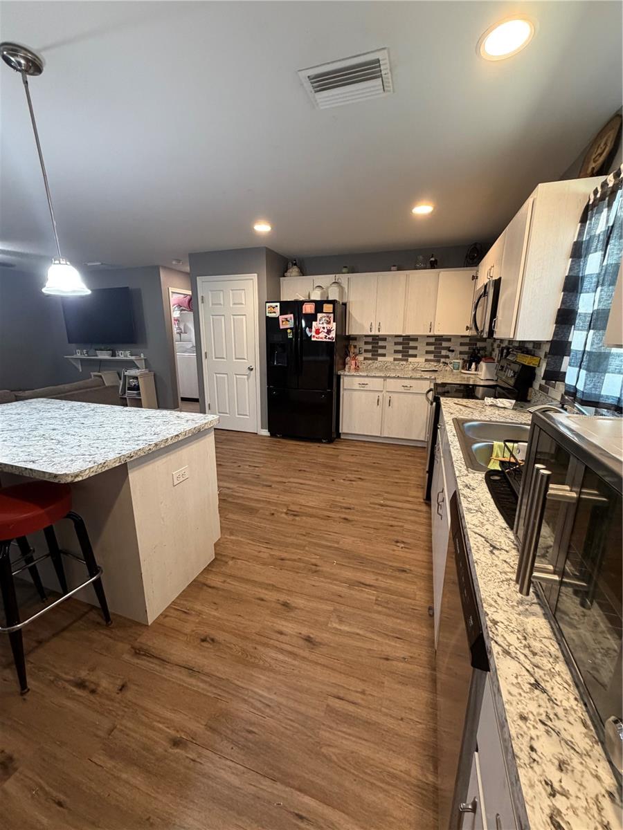 Image 4 of 16 For 1224 Carnahan Avenue