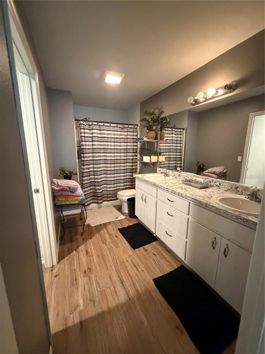 Image 7 of 16 For 1224 Carnahan Avenue