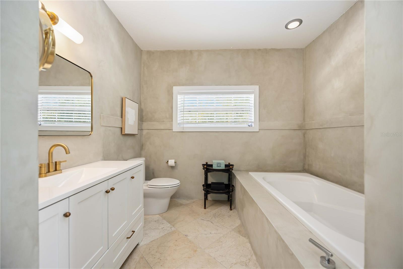 Image 18 of 32 For 2381 Florinda Street