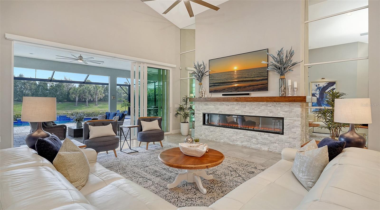 Image 11 of 100 For 8278 Grande Shores Drive