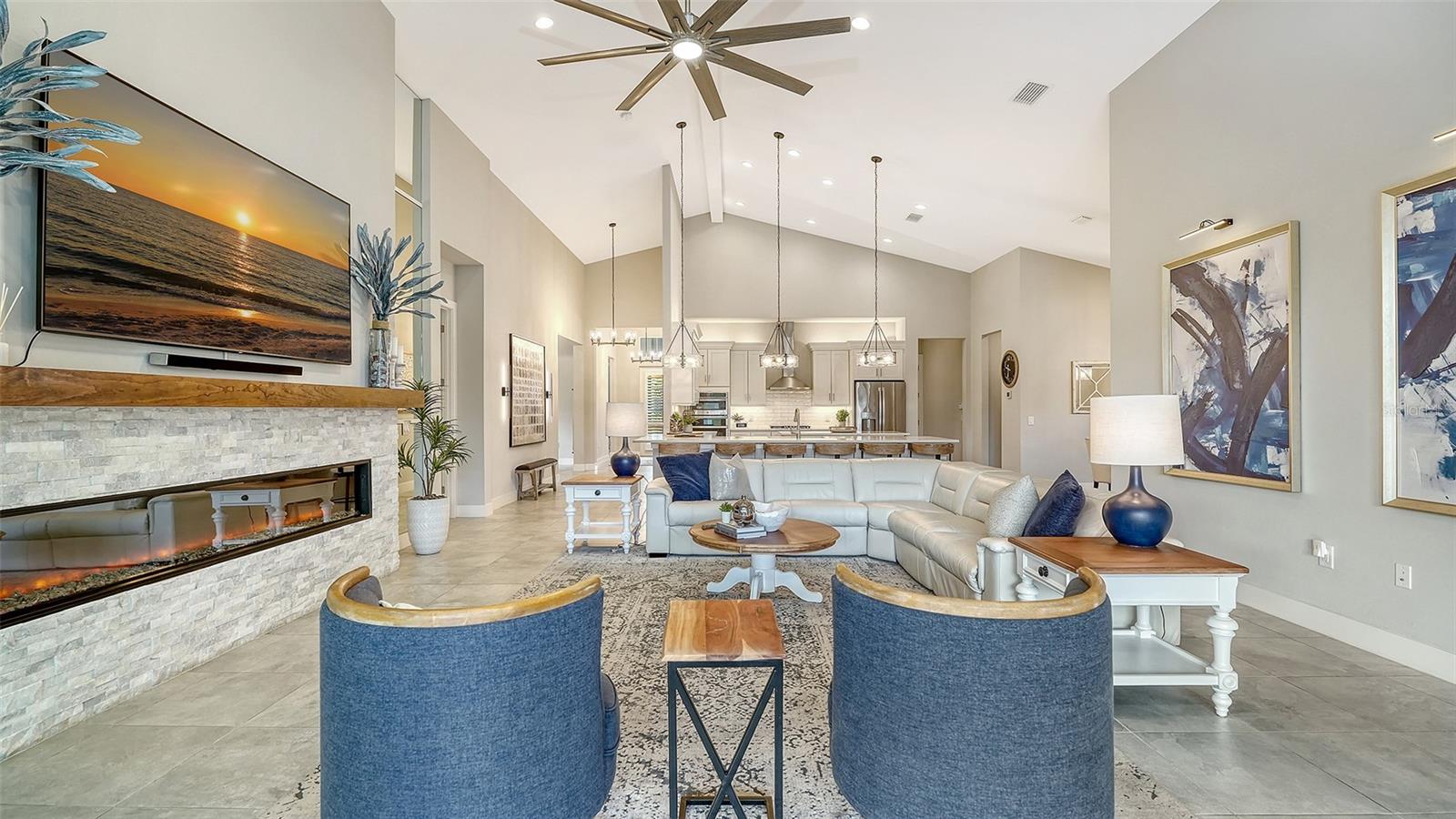 Image 14 of 100 For 8278 Grande Shores Drive