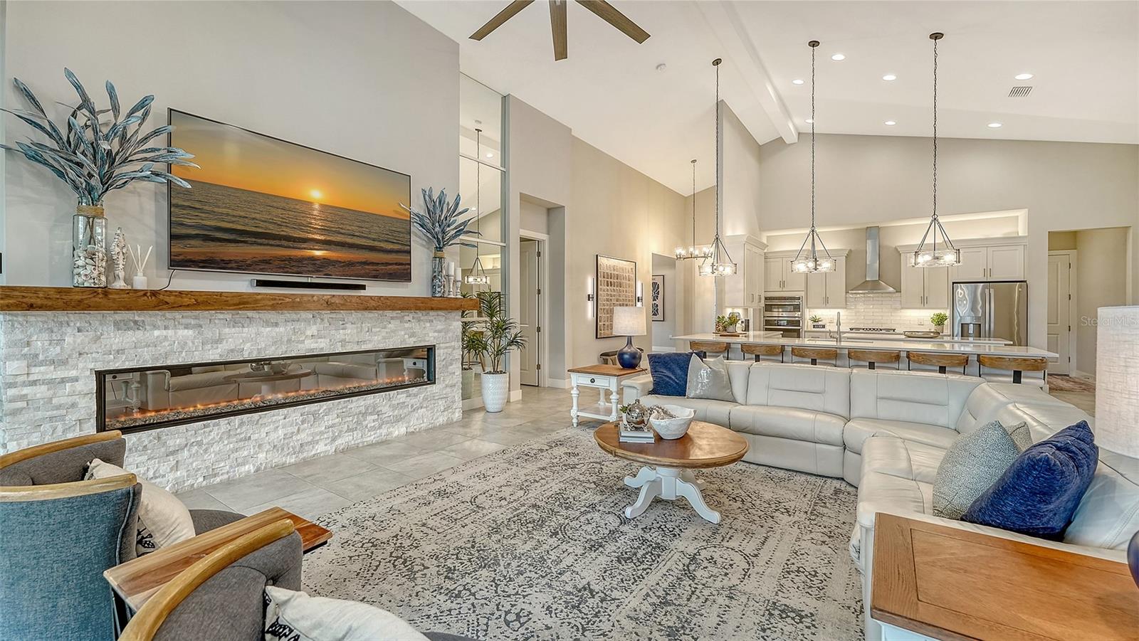 Image 15 of 100 For 8278 Grande Shores Drive