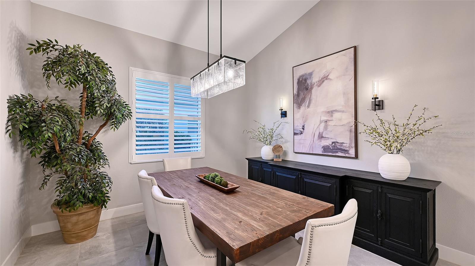 Image 21 of 100 For 8278 Grande Shores Drive