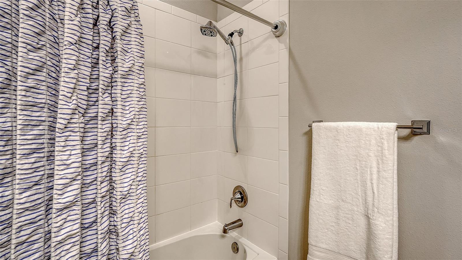 Image 37 of 100 For 8278 Grande Shores Drive