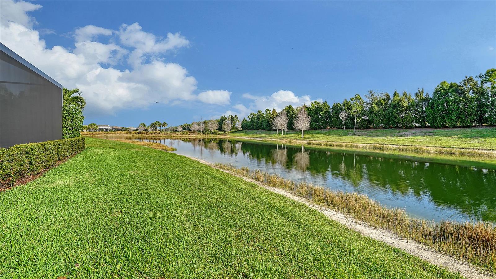 Image 57 of 100 For 8278 Grande Shores Drive