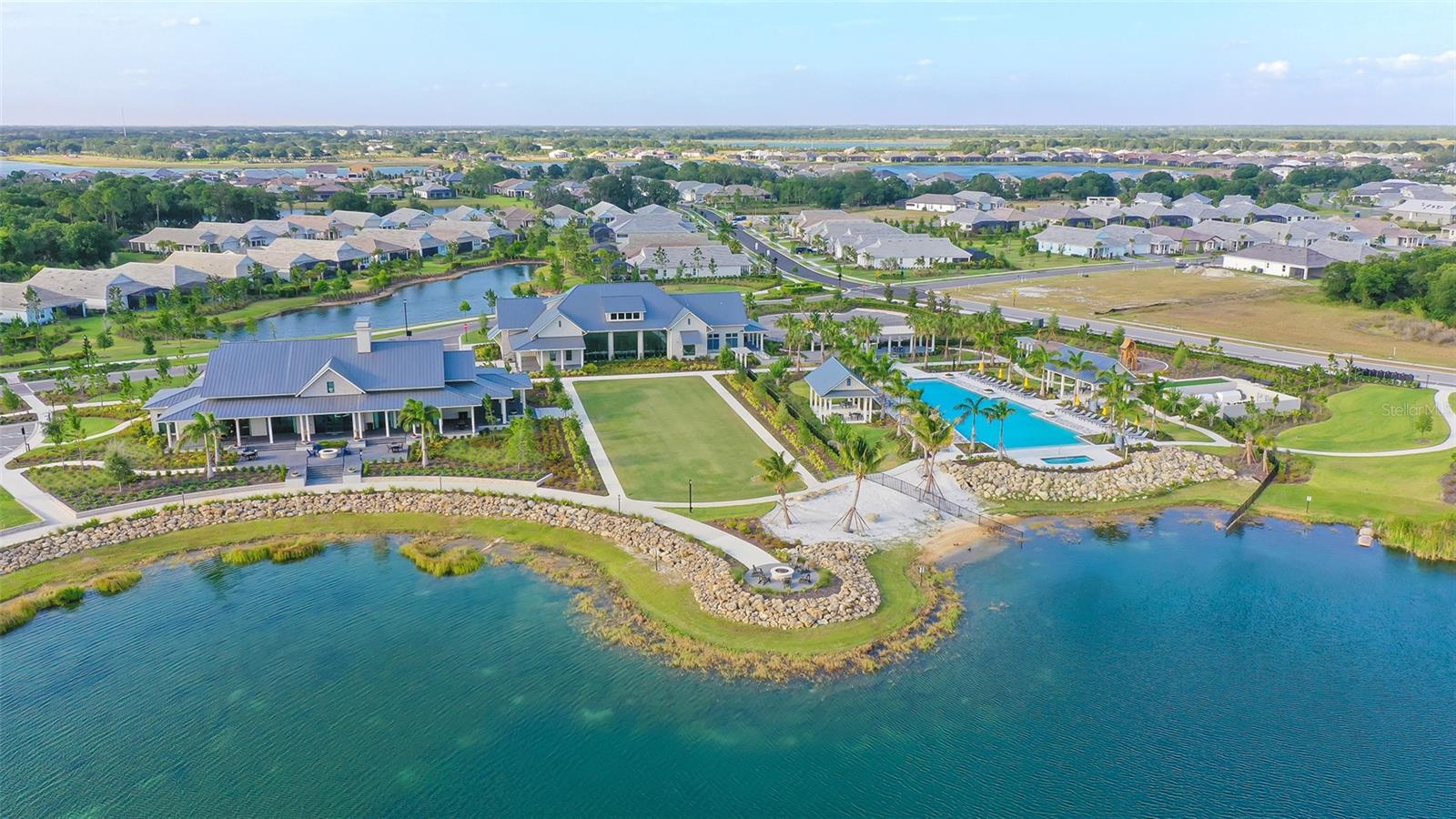 Image 71 of 100 For 8278 Grande Shores Drive