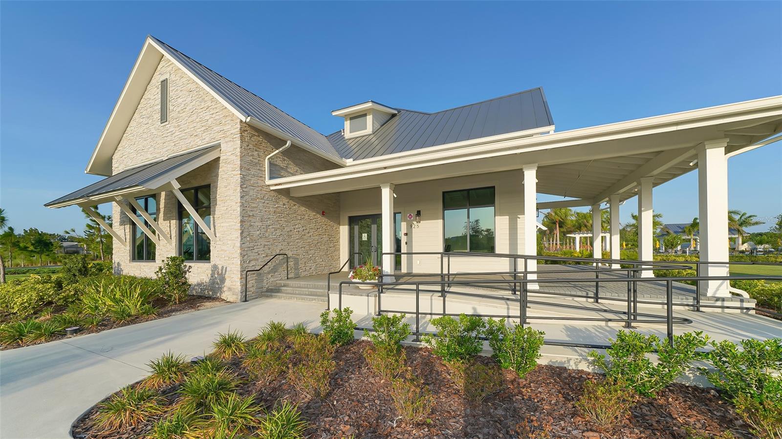 Image 89 of 100 For 8278 Grande Shores Drive