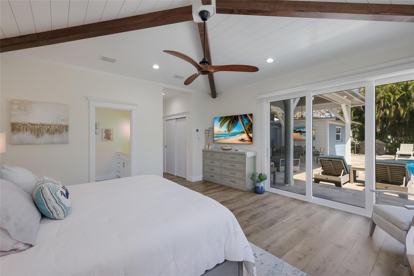 Image 16 of 46 For 517 70th Street