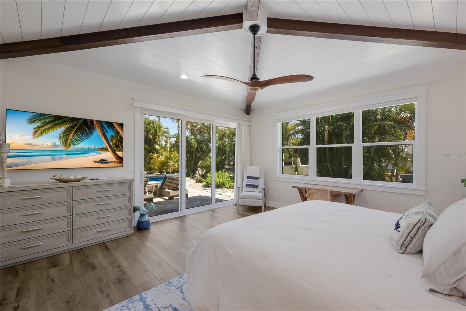 Image 17 of 46 For 517 70th Street