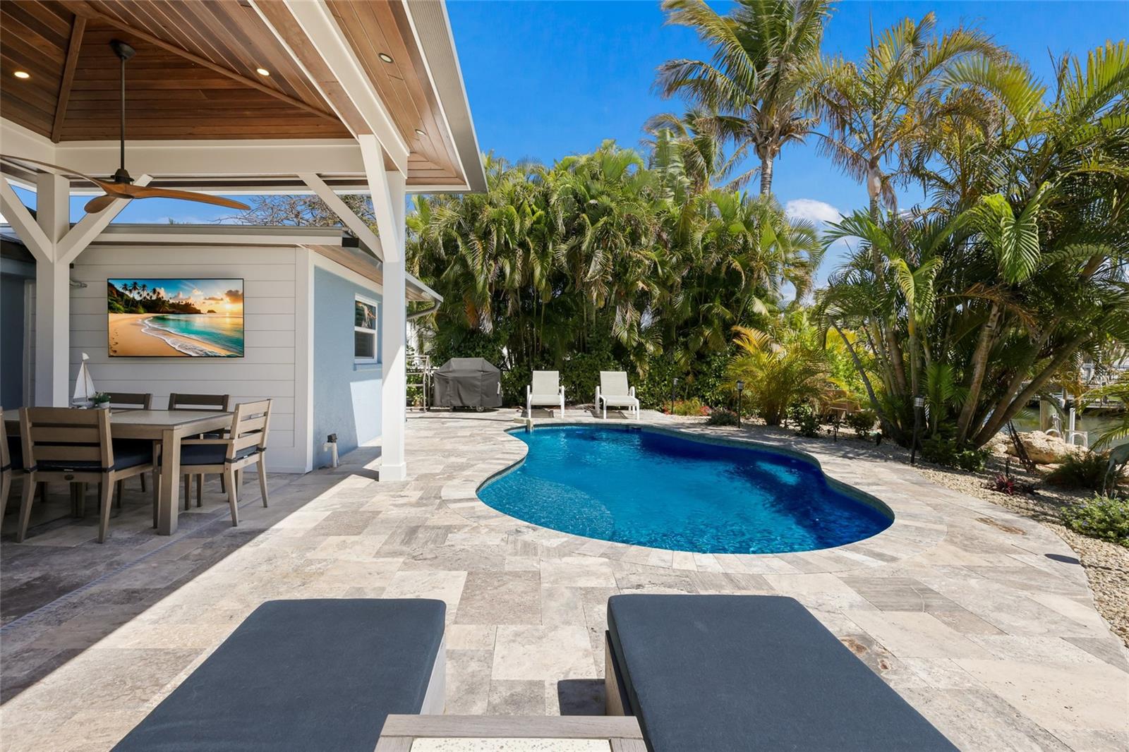 Image 29 of 46 For 517 70th Street