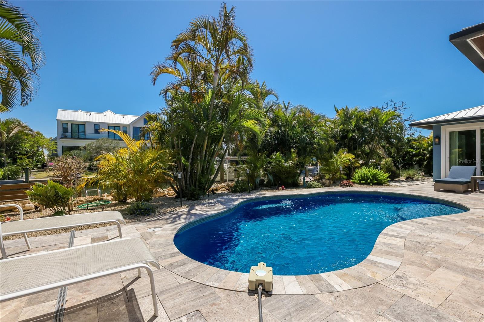 Image 32 of 46 For 517 70th Street