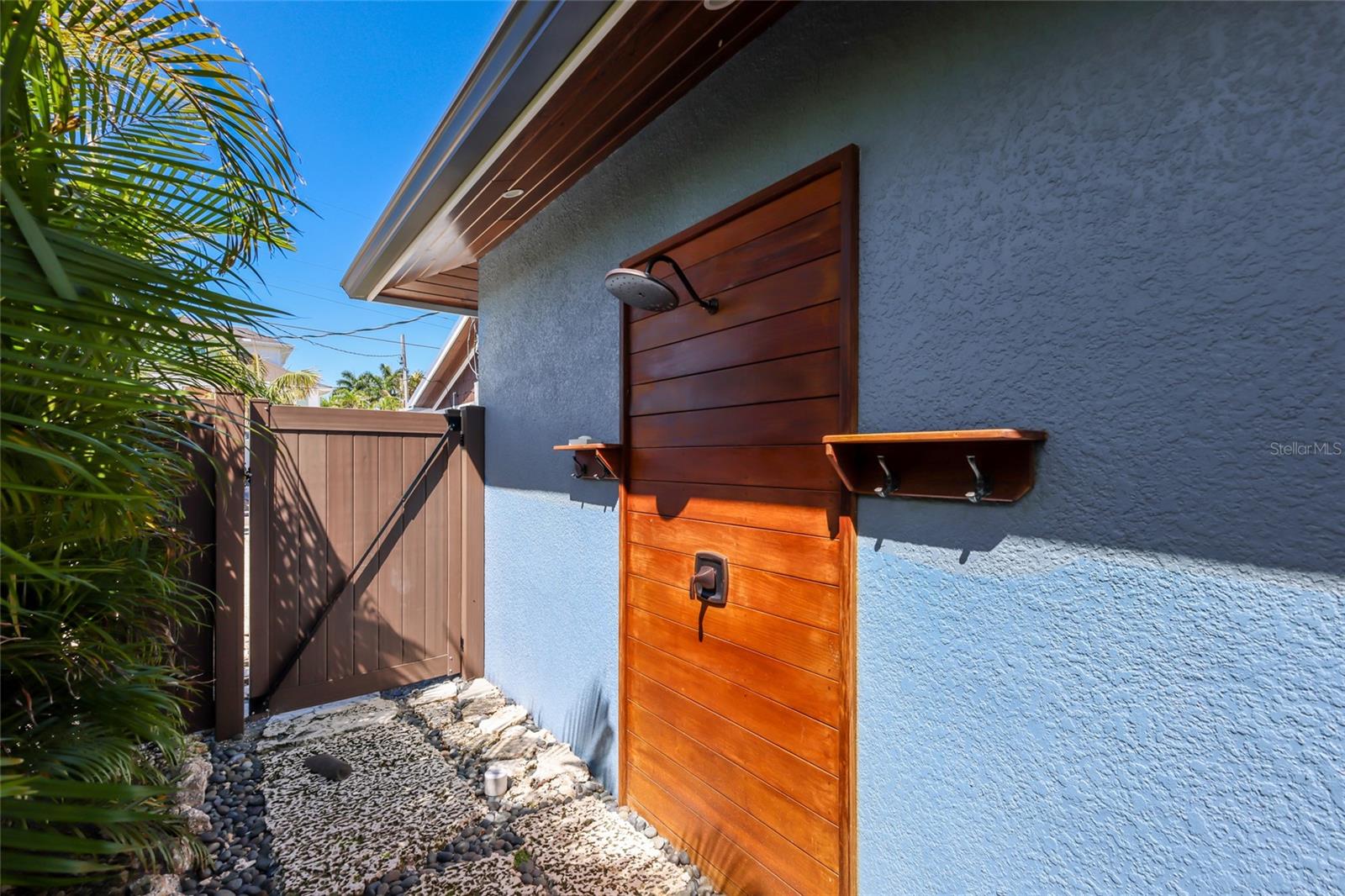 Image 39 of 46 For 517 70th Street