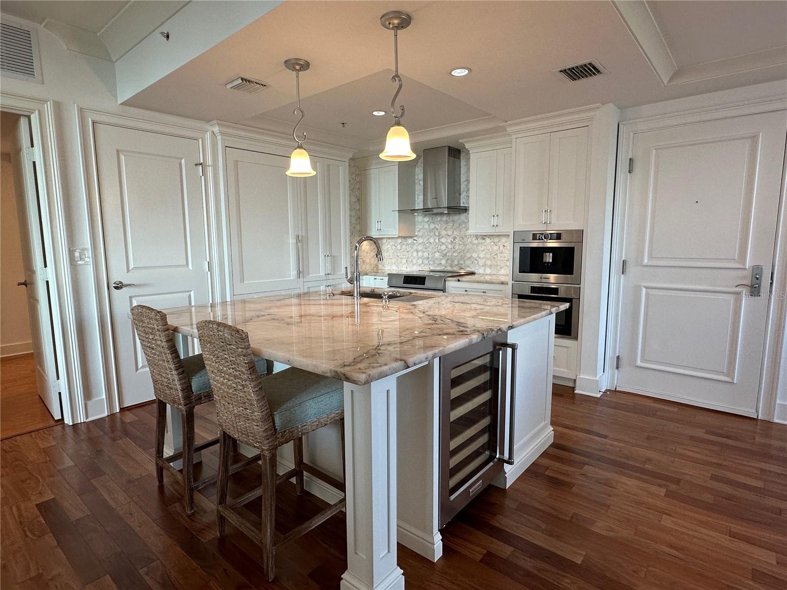 Image 13 of 69 For 1350 Main Street 1401