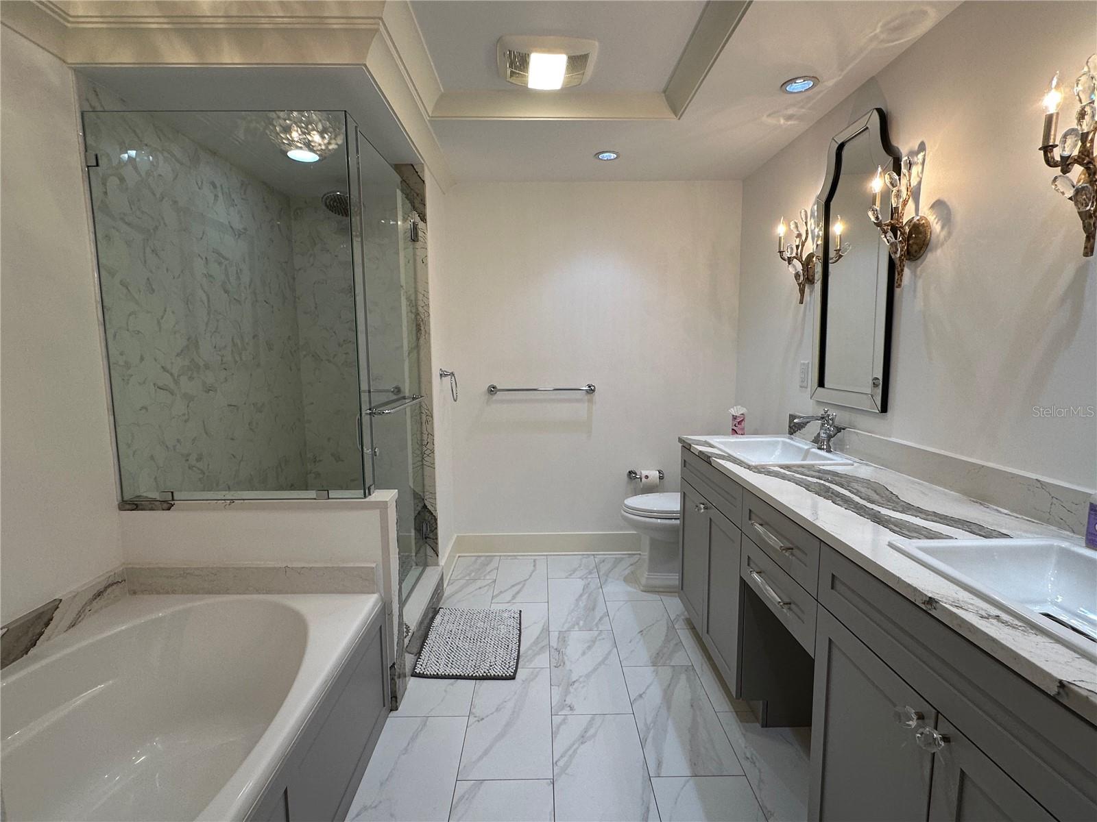 Image 22 of 69 For 1350 Main Street 1401