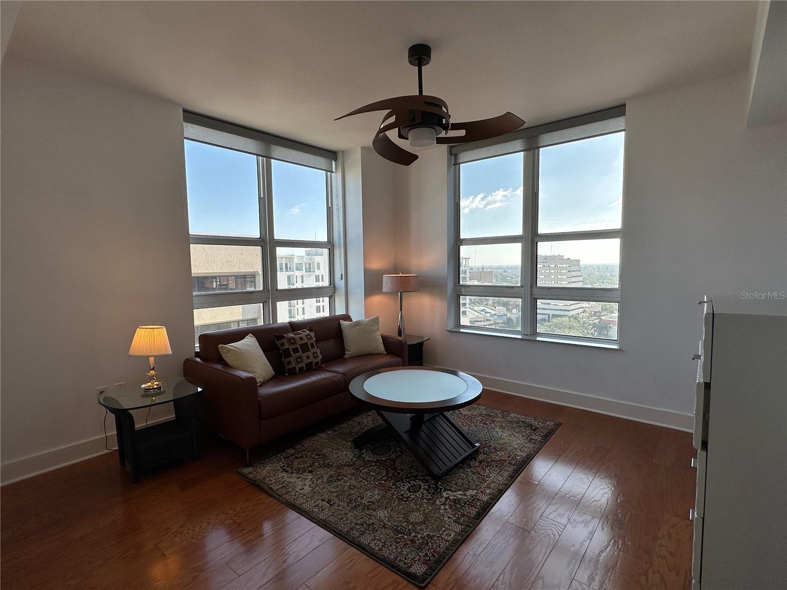 Image 24 of 69 For 1350 Main Street 1401