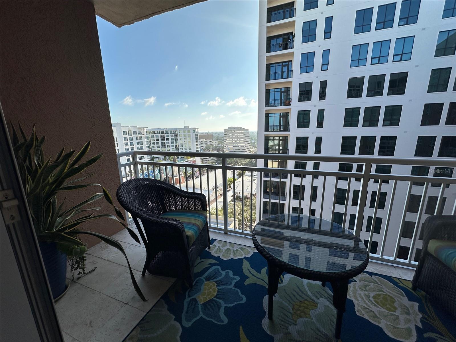 Image 26 of 69 For 1350 Main Street 1401