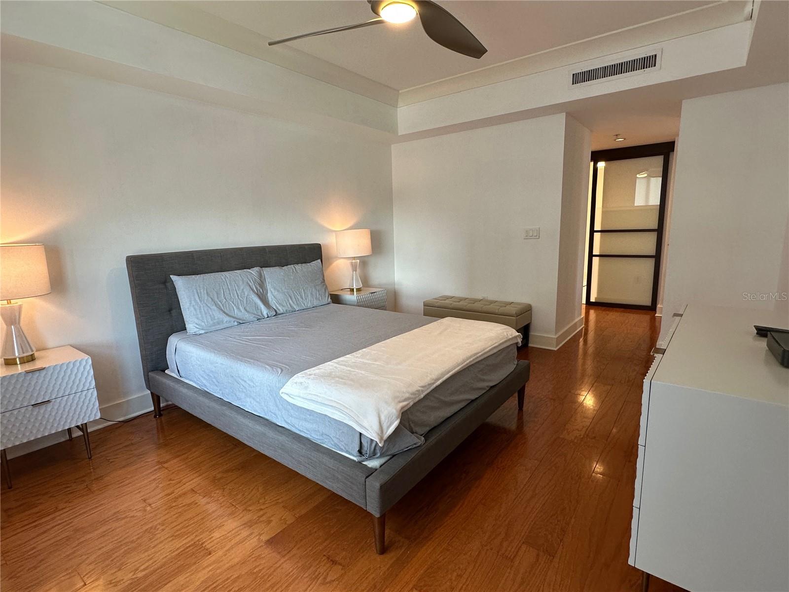 Image 43 of 69 For 1350 Main Street 1401