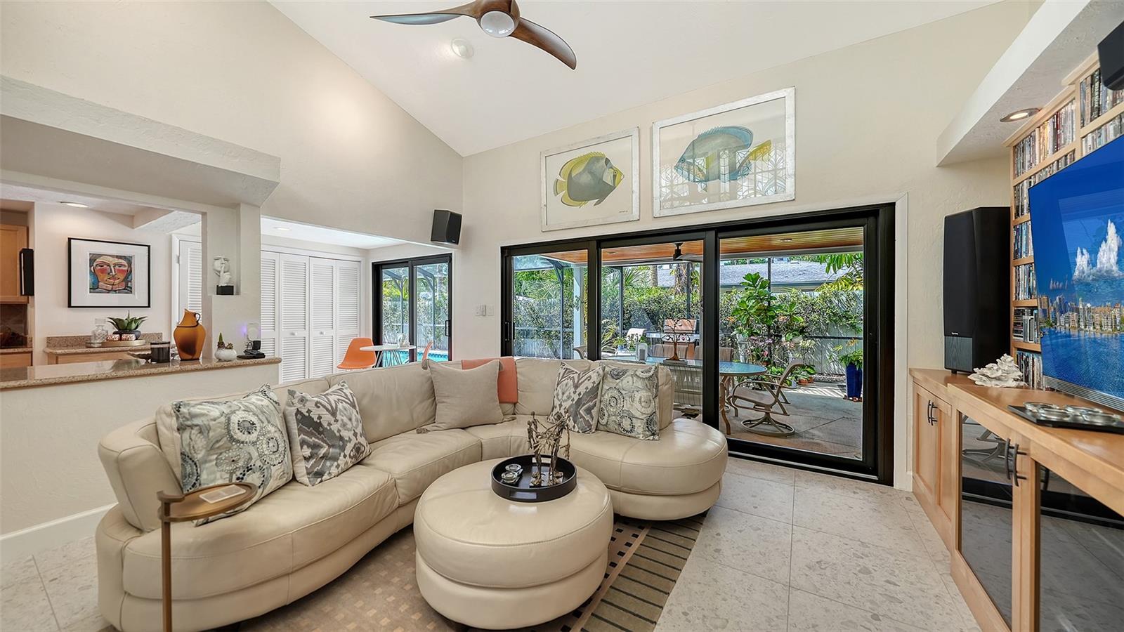 Image 13 of 53 For 1855 Sherwood Street