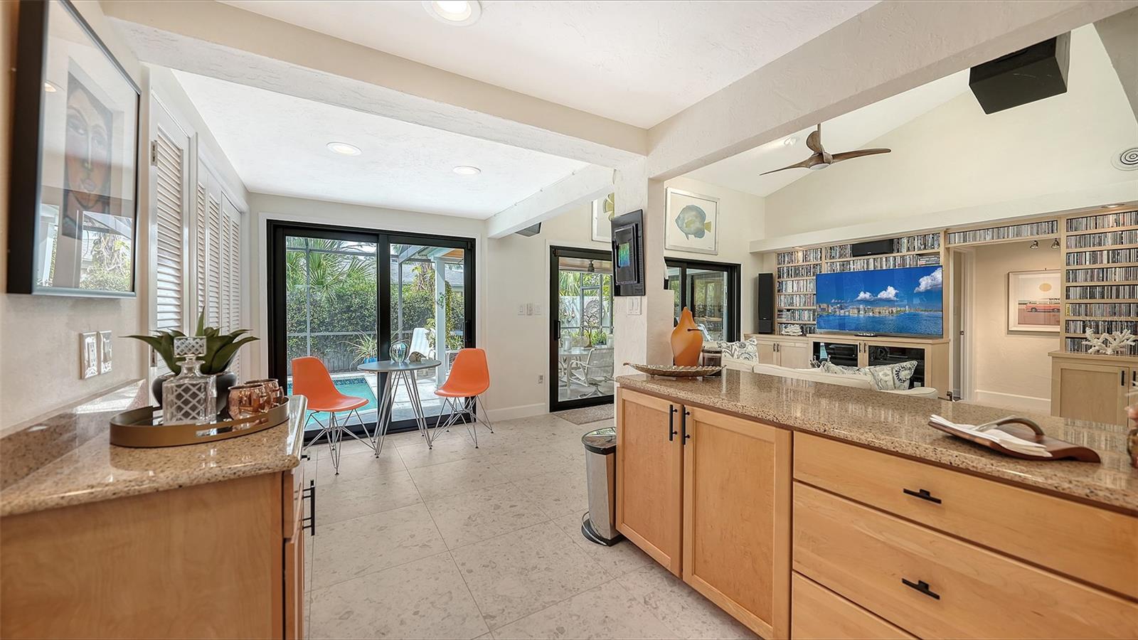 Image 19 of 53 For 1855 Sherwood Street