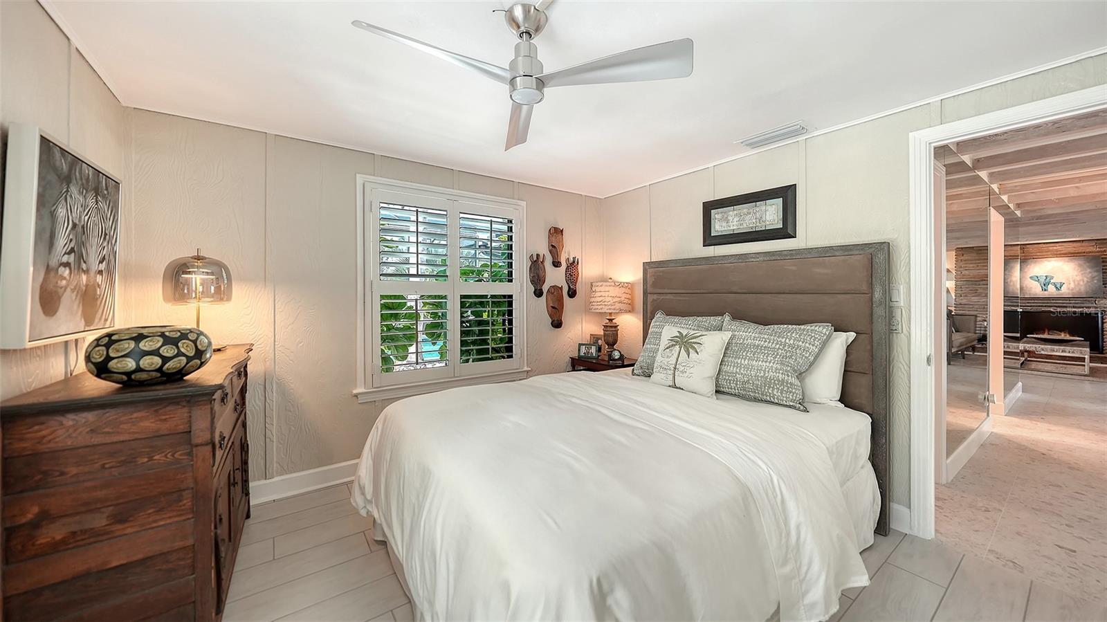 Image 31 of 53 For 1855 Sherwood Street