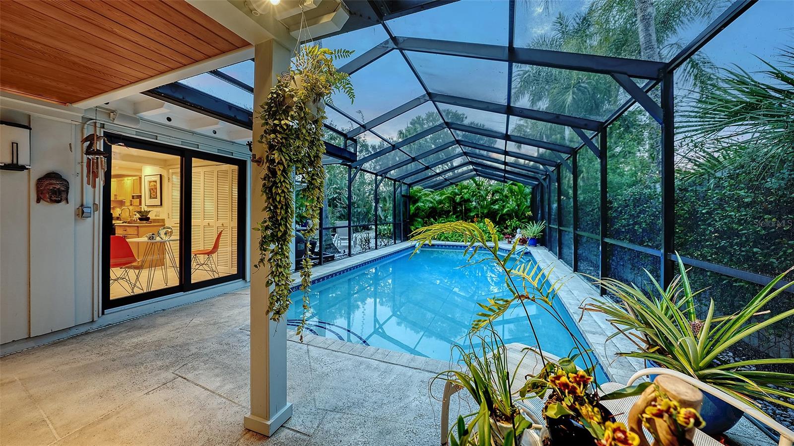 Image 41 of 53 For 1855 Sherwood Street