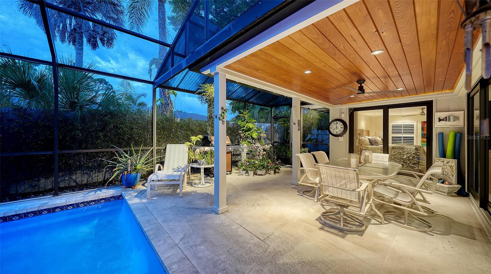 Image 42 of 53 For 1855 Sherwood Street