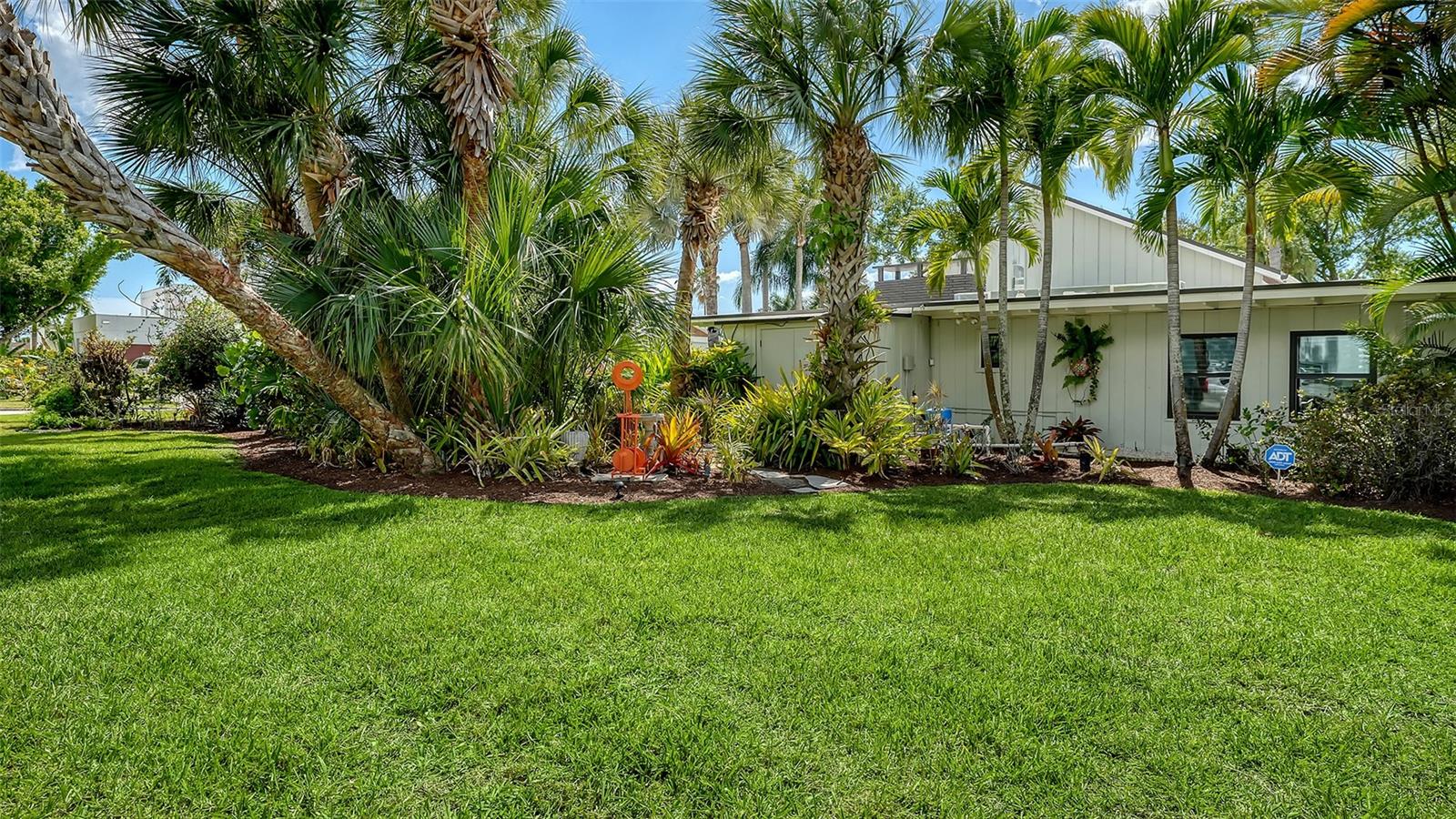 Image 51 of 53 For 1855 Sherwood Street