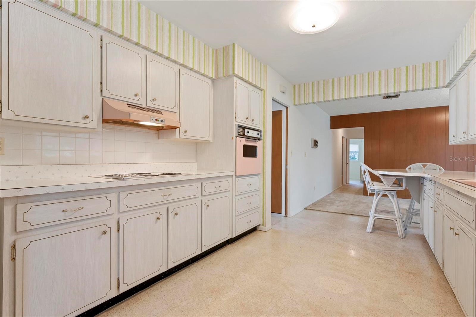 Image 15 of 39 For 3052 Webber Street