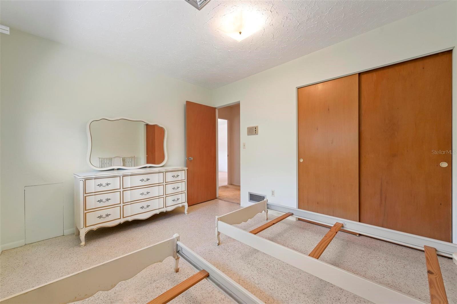 Image 33 of 39 For 3052 Webber Street