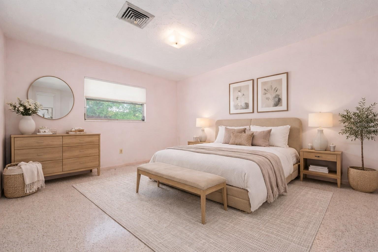 Image 35 of 39 For 3052 Webber Street